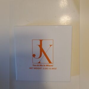 You & Me in Miami JX Eyeshadow Palette